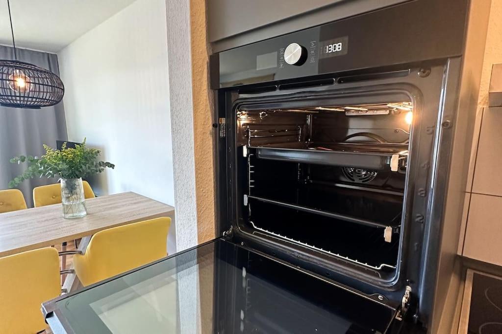 Beautiful 2-Room Apartment With Balkony In Willich Exteriör bild
